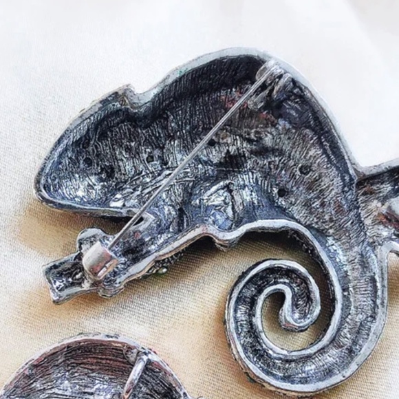 ❤️  Crystal Chameleon Pendant Brooch Pin - Picture 4 of 4